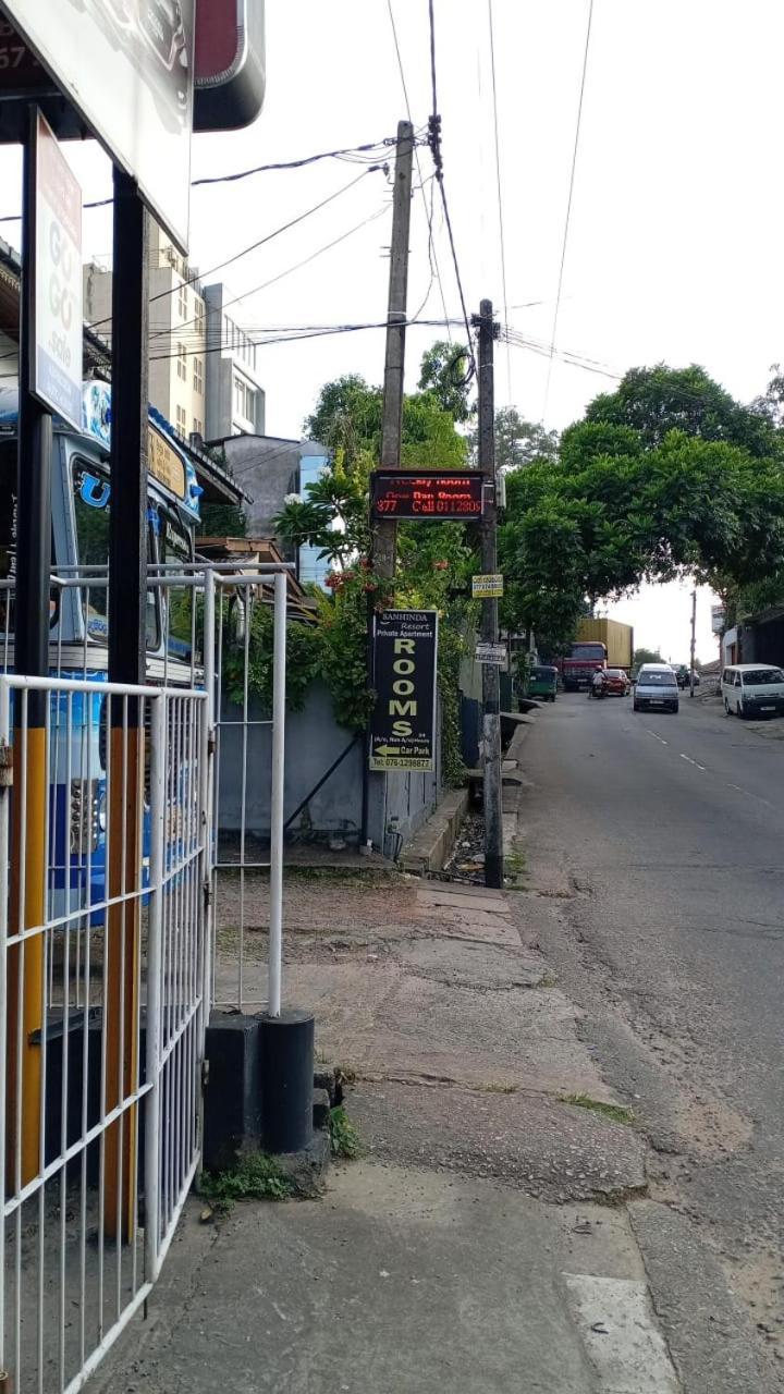 The Sanhinda Tourist Inn Colombo Nugegoda Exterior foto